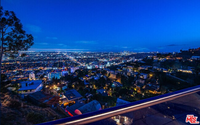 Building Photo - 8572 Hillside Ave
