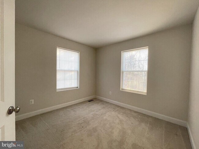 Building Photo - 3659 Duckhorn Way