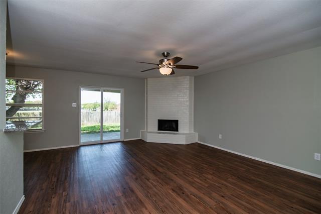 Building Photo - 7616 Parkwood Ln