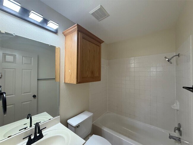 Building Photo - 14725 Banbridge Trail