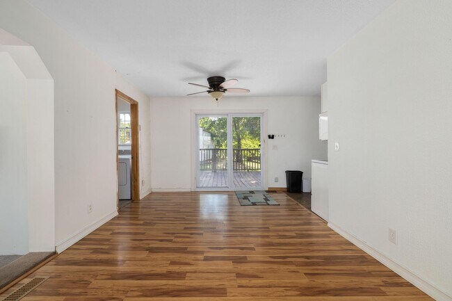 Building Photo - 274 Green Pond Rd