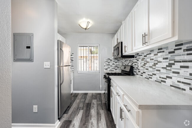 Interior Photo - 11440 Old River School Rd