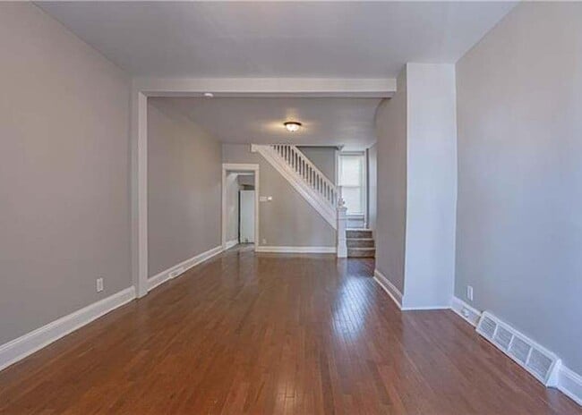 Building Photo - 1332 W Gordon St