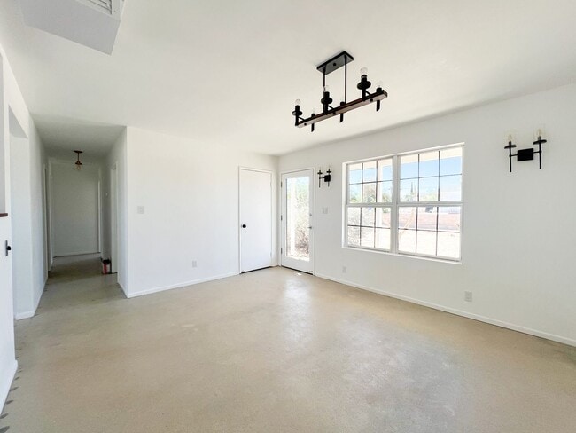 Building Photo - A Newly Remodeled 3 Bedroom