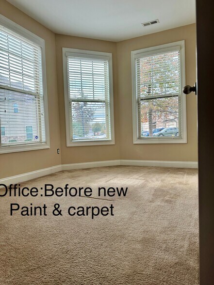 Dedicate office 1st Floor - 7637 Weathered Oak Way