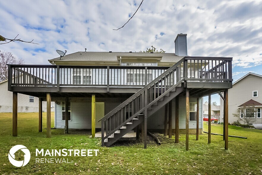 Building Photo - 1705 Pine Crest Ct