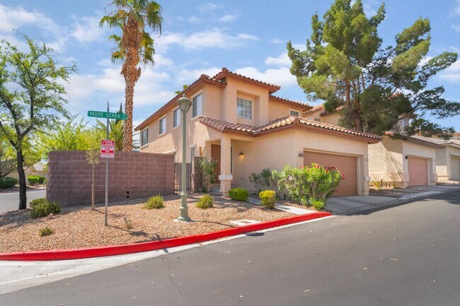 Primary Photo - Beautiful Home in a Corner Lot!