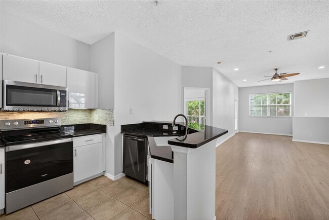 Building Photo - 107 Lighthouse Cir