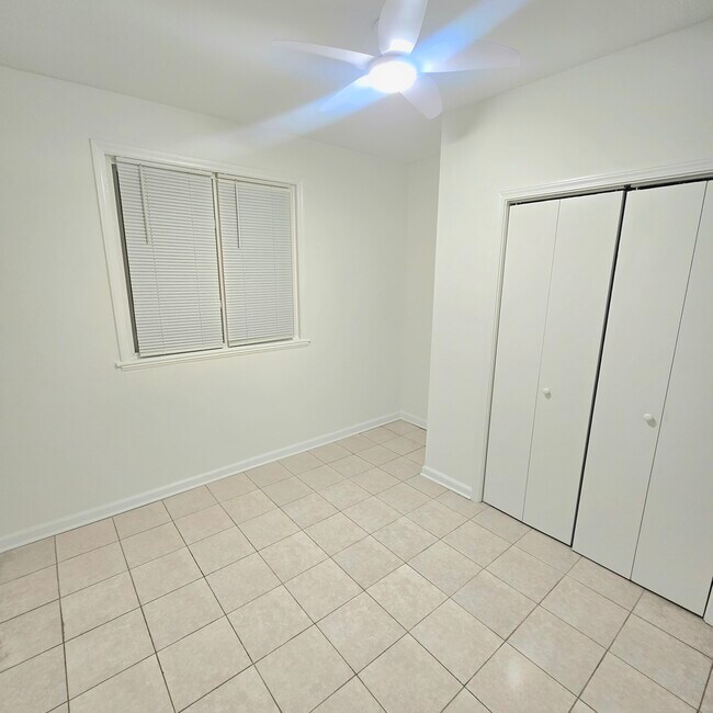 Building Photo - 1831 Shepherd Cir SW