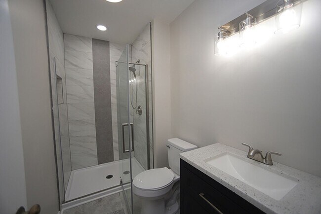 Building Photo - Renovated One Level Home in Fantastic North Raleigh Location!