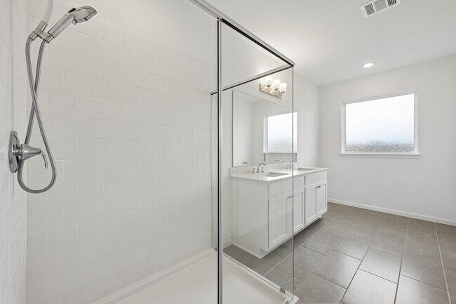Building Photo - 7818 Palm Glade Dr