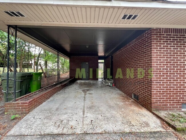 Building Photo - 1545 S Beltline Blvd