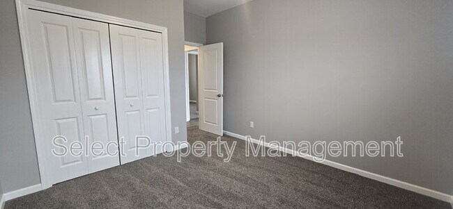 Building Photo - 8792 Elmont Cv