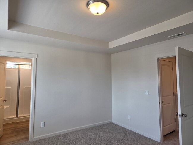 Building Photo - Brand New 3 bdrm 2 1/2 bath townhouse