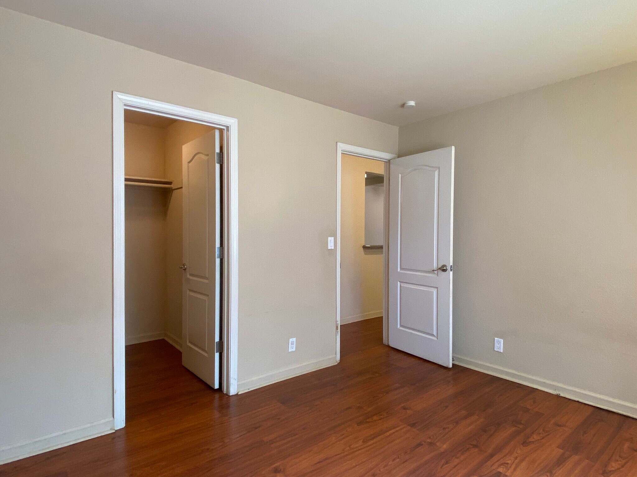 Building Photo - 3268 Red Cedar Terrace