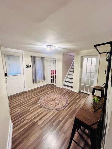 Building Photo - 1452 Huntersland Rd