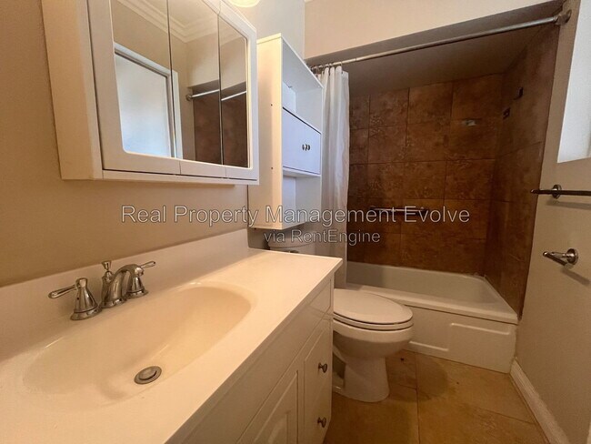 Building Photo - 12076 N Pebble Beach Dr