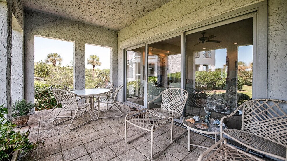 Building Photo - 38 Leeward Ct