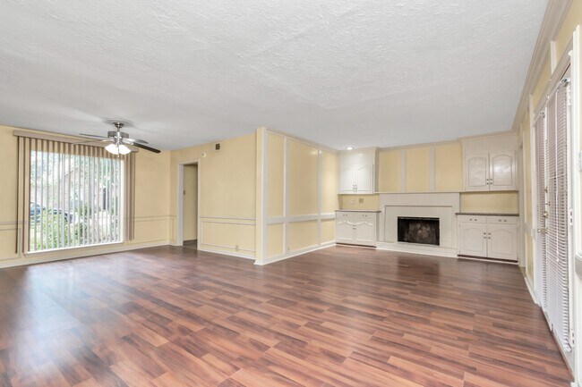 Building Photo - 4702 Cashel Cir
