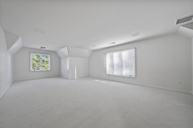 Building Photo - 3103 Heathstone Cove