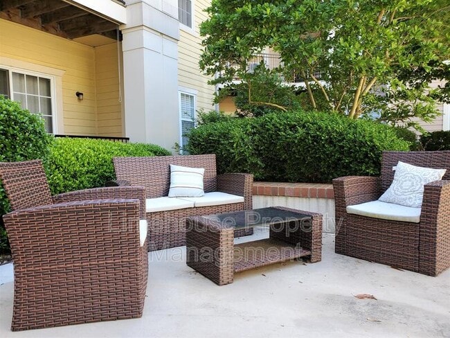 Building Photo - 1400 Granby St