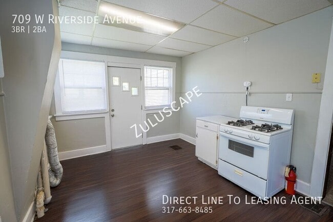 Building Photo - 709 W Riverside Ave