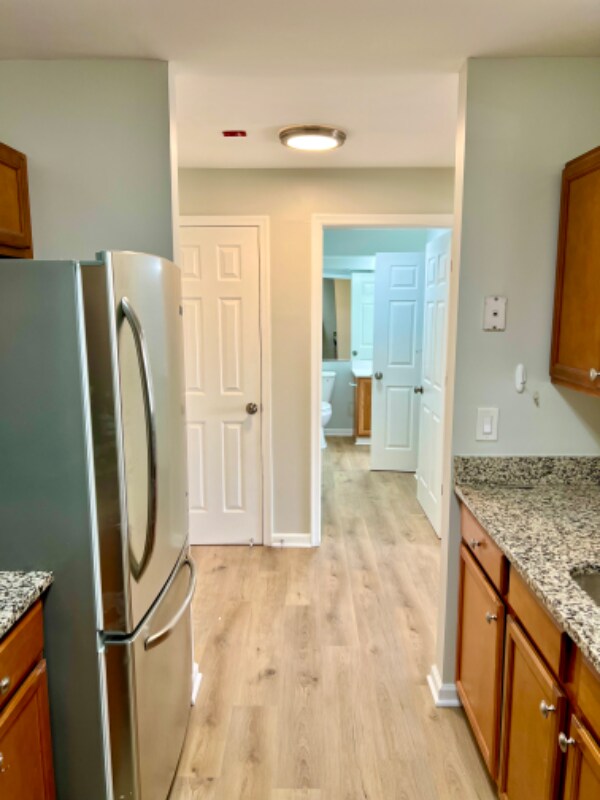 Building Photo - 14000 Farnsworth Ln