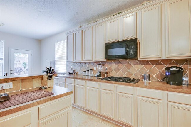 Building Photo - 2603 Plantation Hollow Ct