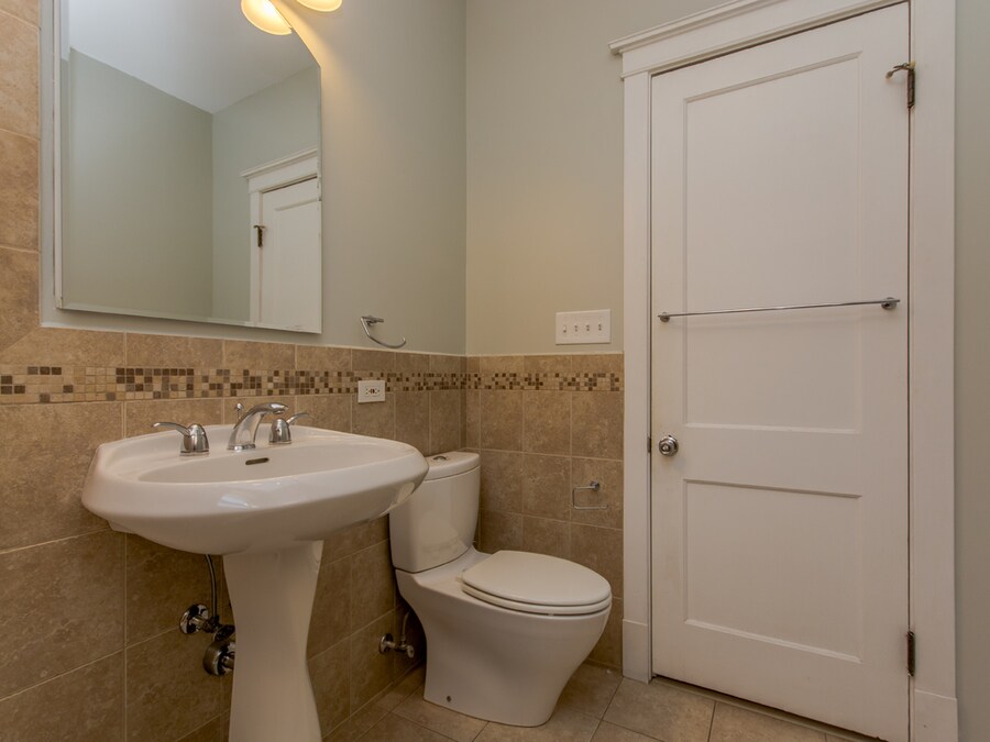 Building Photo - 1936 N Central Park Ave