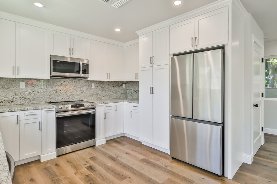 Building Photo - 7702 Mason Ave