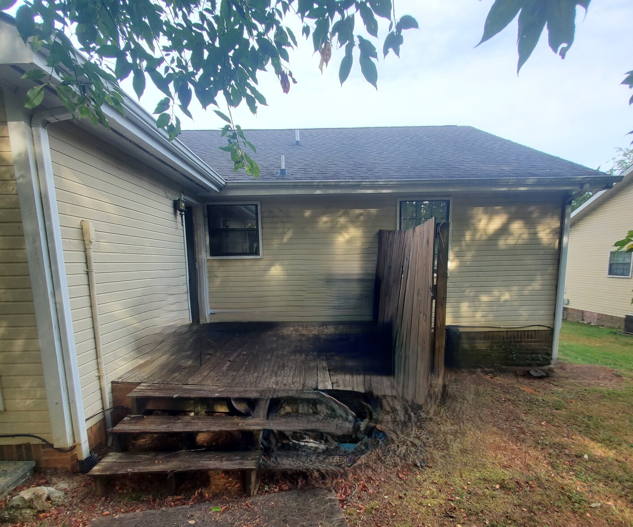 Building Photo - 5105 Bradley St NW