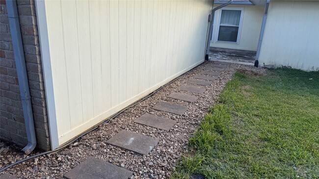 Building Photo - 7706 Winter Glen Ln