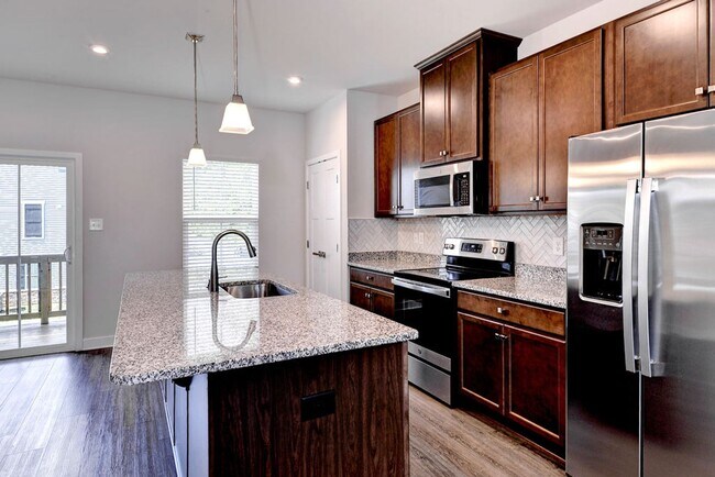 Building Photo - 105 Big Wds Dr