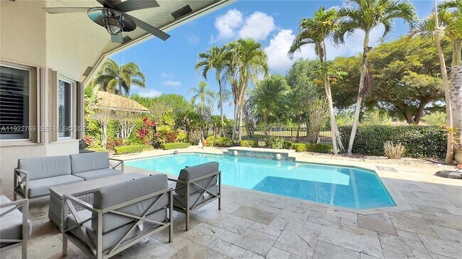 Building Photo - 2530 Monterey Ct