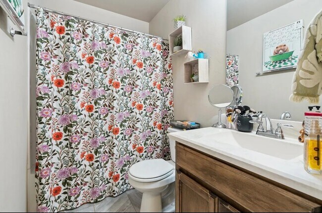 Building Photo - 19217 Bajo Dr