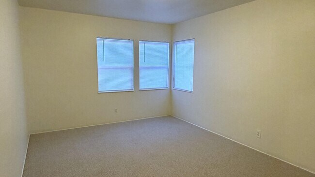 Building Photo - 3590 Cedar Ave