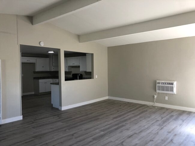 Floorplan - 331 E. Wakefield Ave.