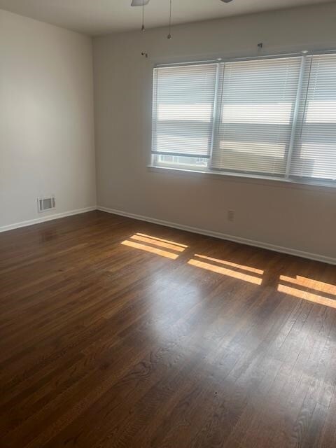 Building Photo - 105 Evergreen St