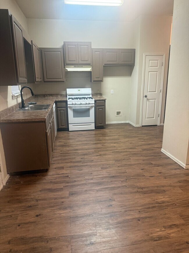 Building Photo - 11817 NW 7th St