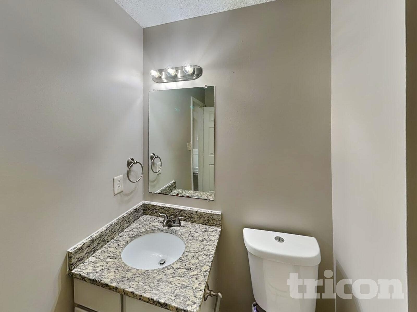 Building Photo - 7401 Fallow Ln