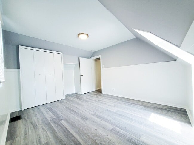 Building Photo - 4 Bed - 1 Bath Cape Cod for Rent