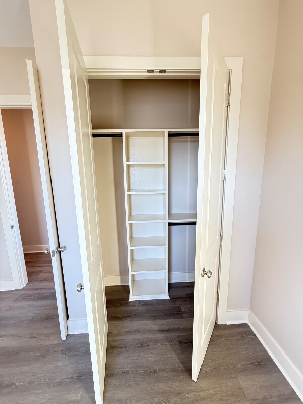 Building Photo - 1908 Marigny St