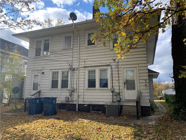 Building Photo - 3847 Carrollton Ave