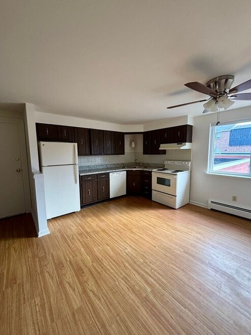 Building Photo - 30 Losson Garden Dr