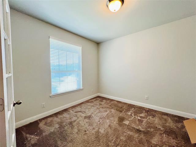 Building Photo - 5644 Salt Springs Dr