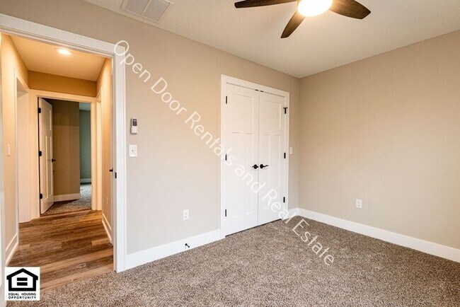 Building Photo - 10545 Old Leo Rd