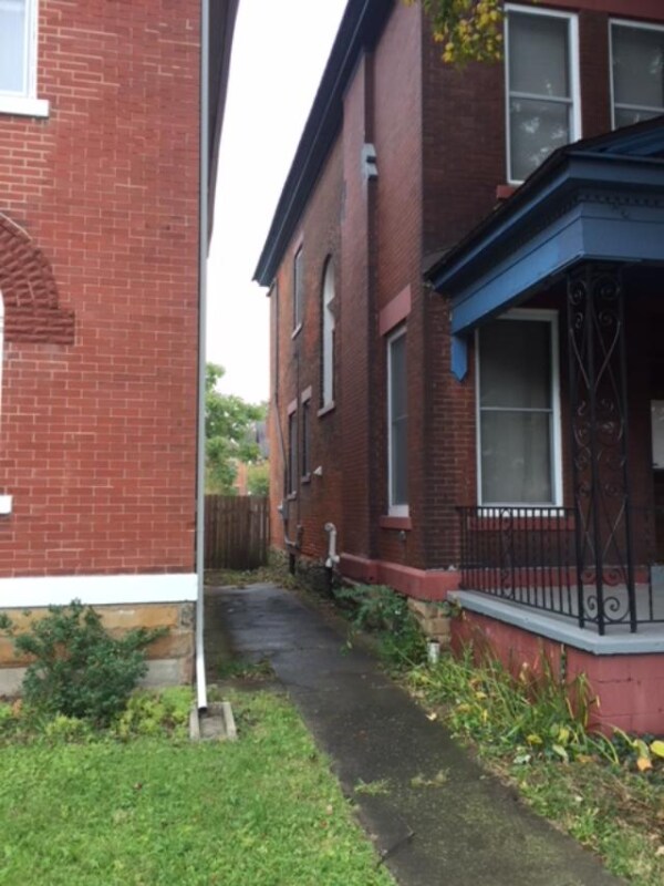 Building Photo - 68 S Ohio Ave