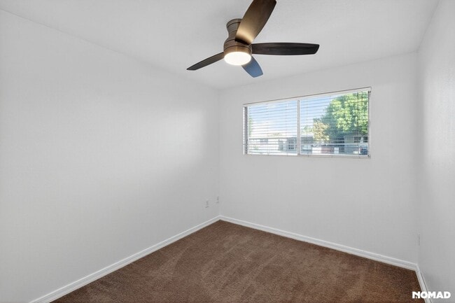 Building Photo - 3029 W Shaw Butte Dr