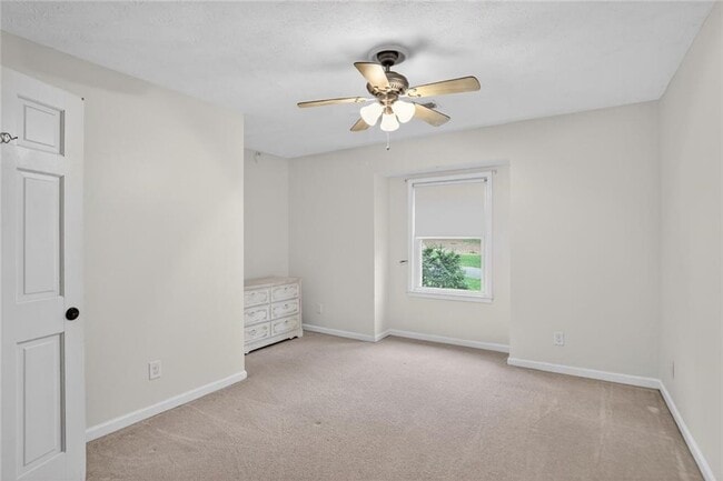 Building Photo - 4624 Mountain Creek Dr