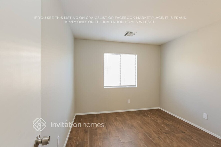 Building Photo - 2430 W Darrel Rd